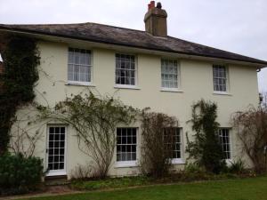 559719_10151288951625823_930626501_n