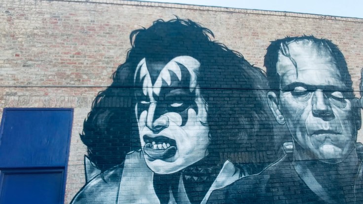 e3734543-9b38-48d9-b216-4db2029ab460