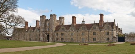 Knole,_Sevenoaks_in_Kent_-_March_2009